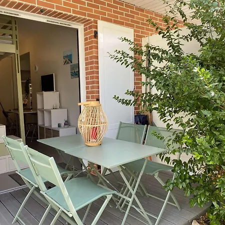 Eyrac Bord De Appartamento