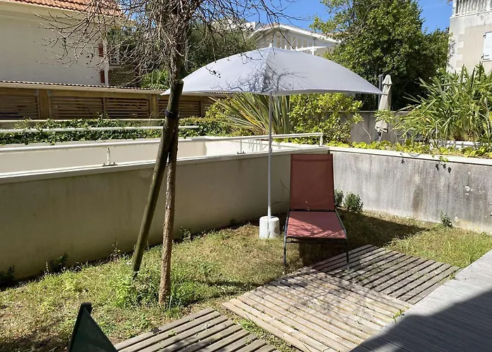 Eyrac Bord De Appartamento *